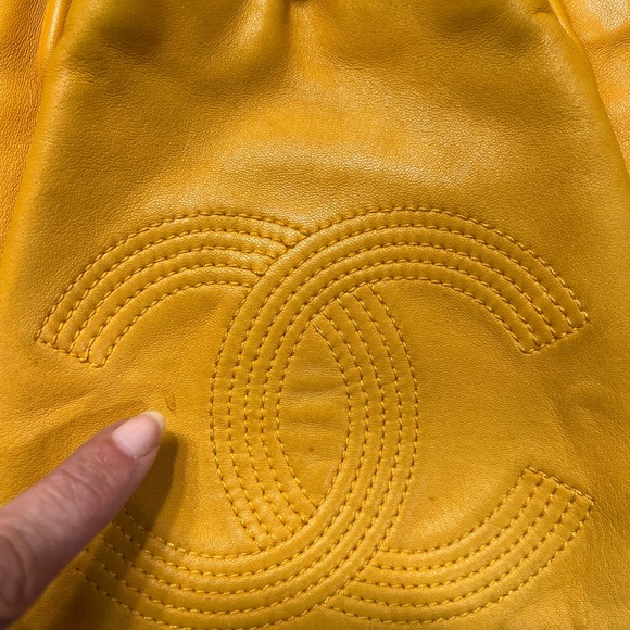 SOLD‼️ Chanel Lambskin Rare Mini Bucket Backpack. - Picture 11 of 16